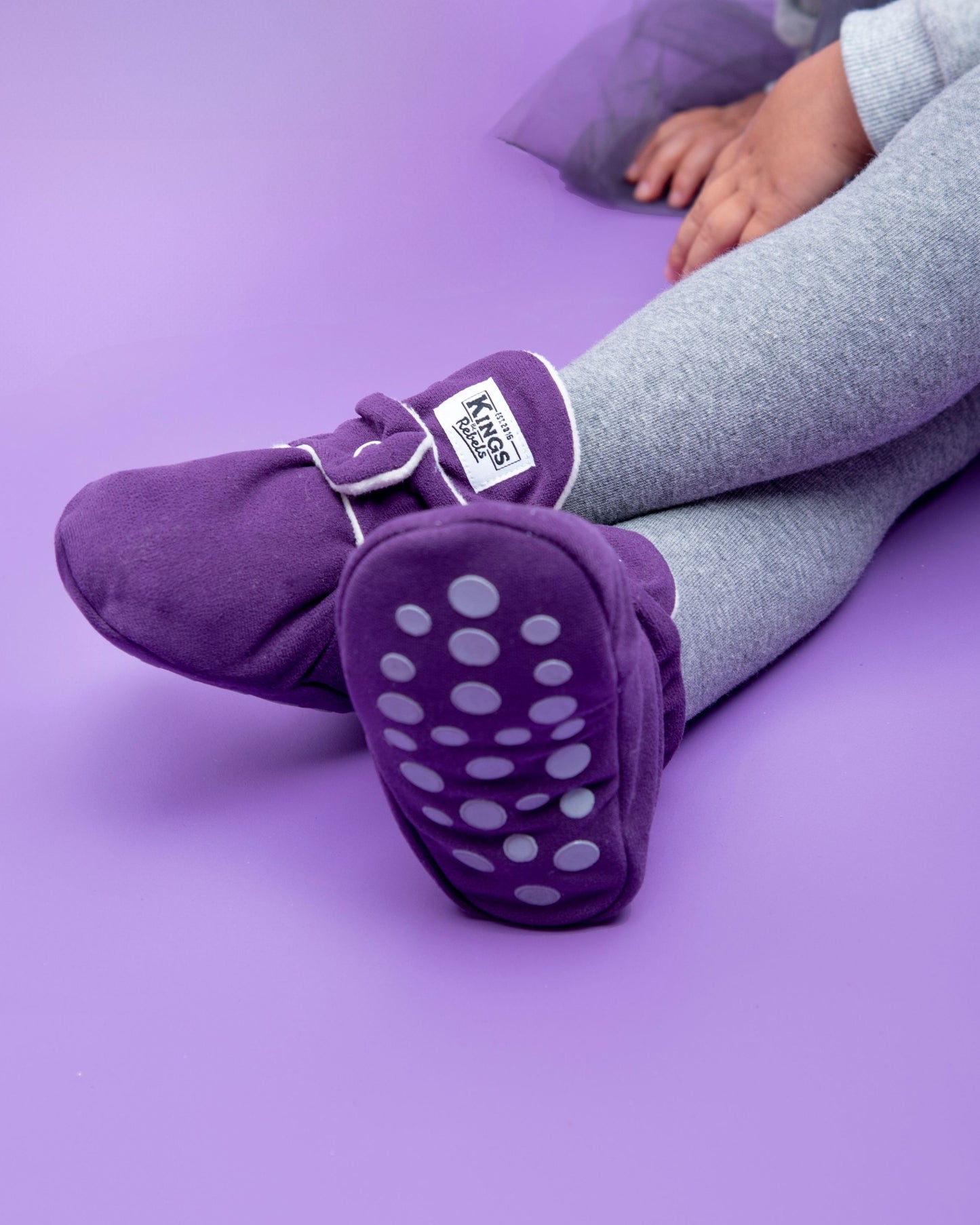Kings & Rebels Gamuza Classic Blue oder Berry