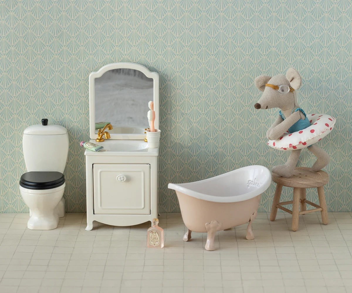 Maileg - Beach mouse with float, Little sister - Red dots - Maus mit Schwimmreifen