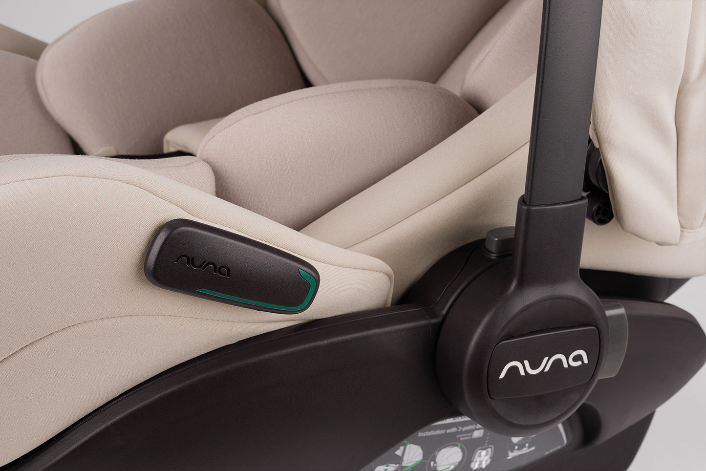 Nuna Babyschale Arra flex