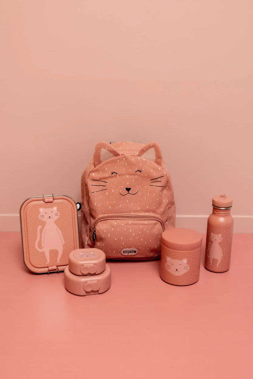 Trixie Lunchbox, Katze