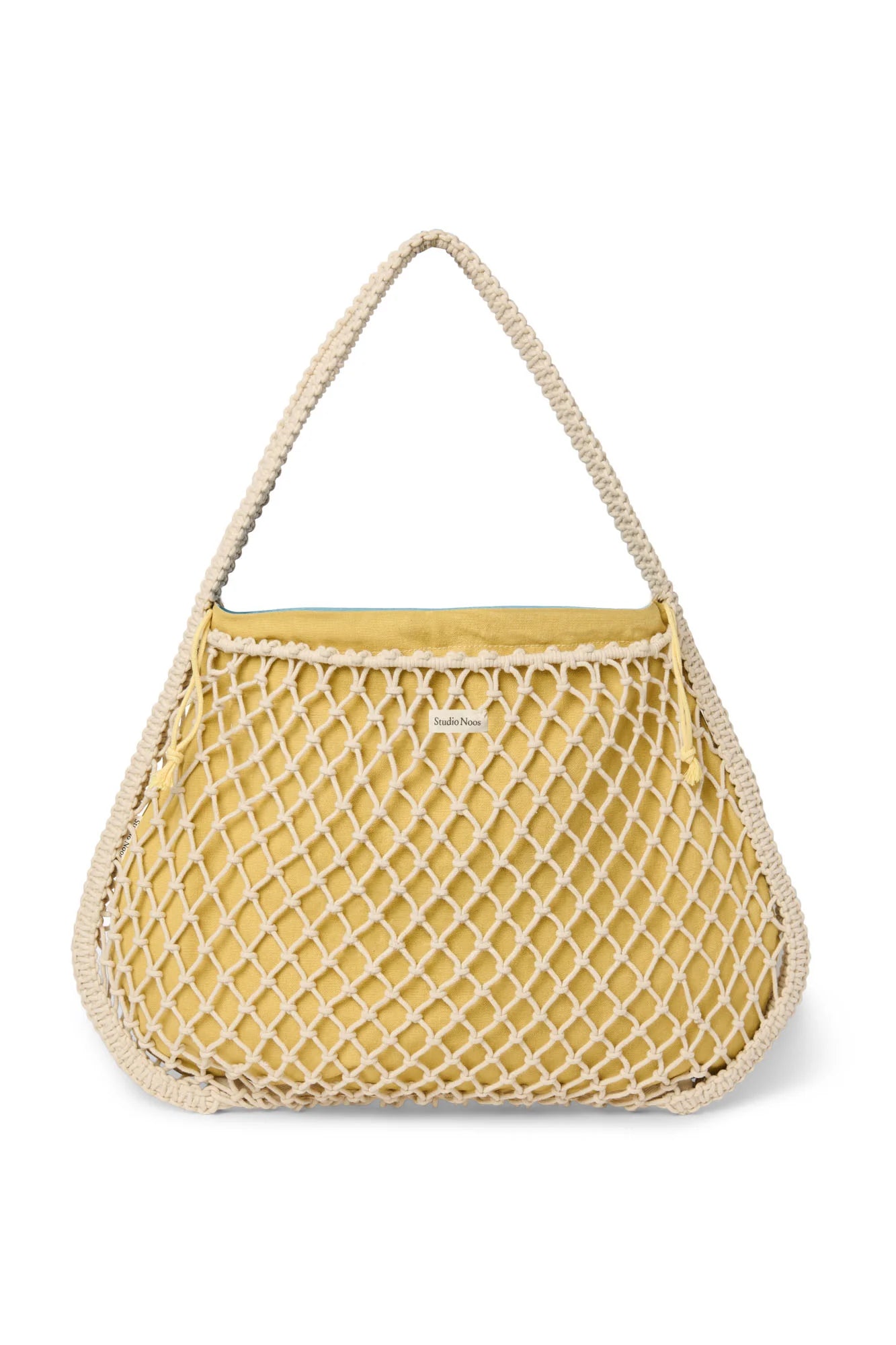 Studio Noos - Macramé Mom-Bag in Natur mit Wende-Inlay in Blau-Gelb