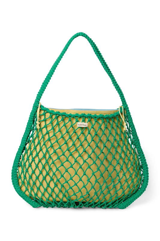 Studio Noos - Macramé Mom-Bag in Grün mit Wende-Inlay in Blau-Gelb