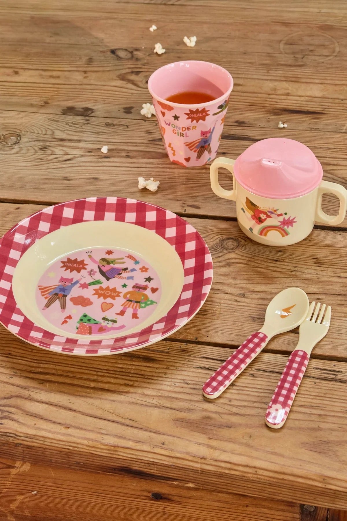 Mittelgroße Kinderbecher - Pink - Hero Print
