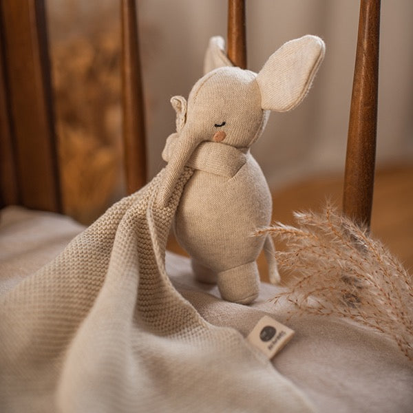 Ava & Yves - Kuscheltuch mit großem Elefanten, natur