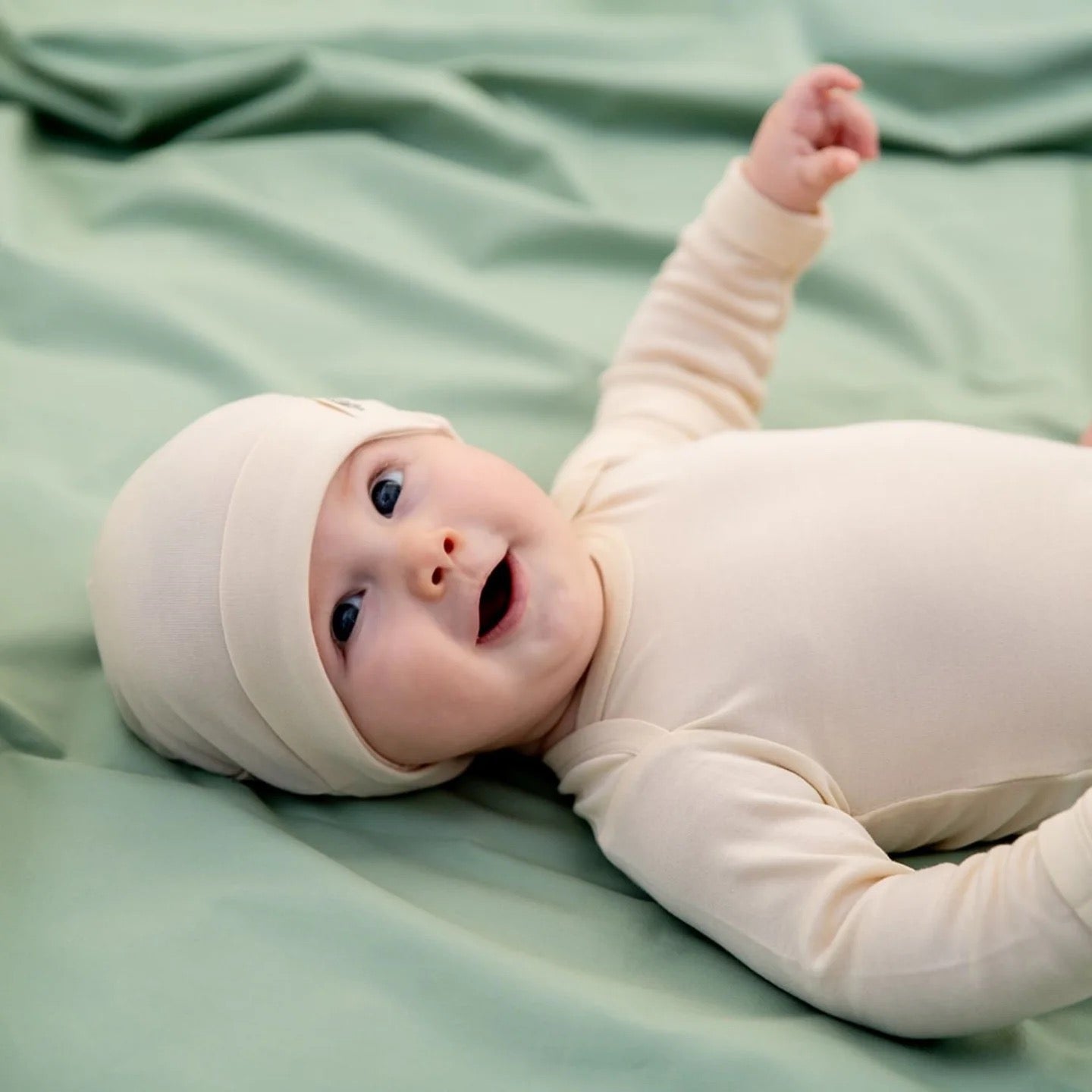 Eve & Olive Body Cute Beige