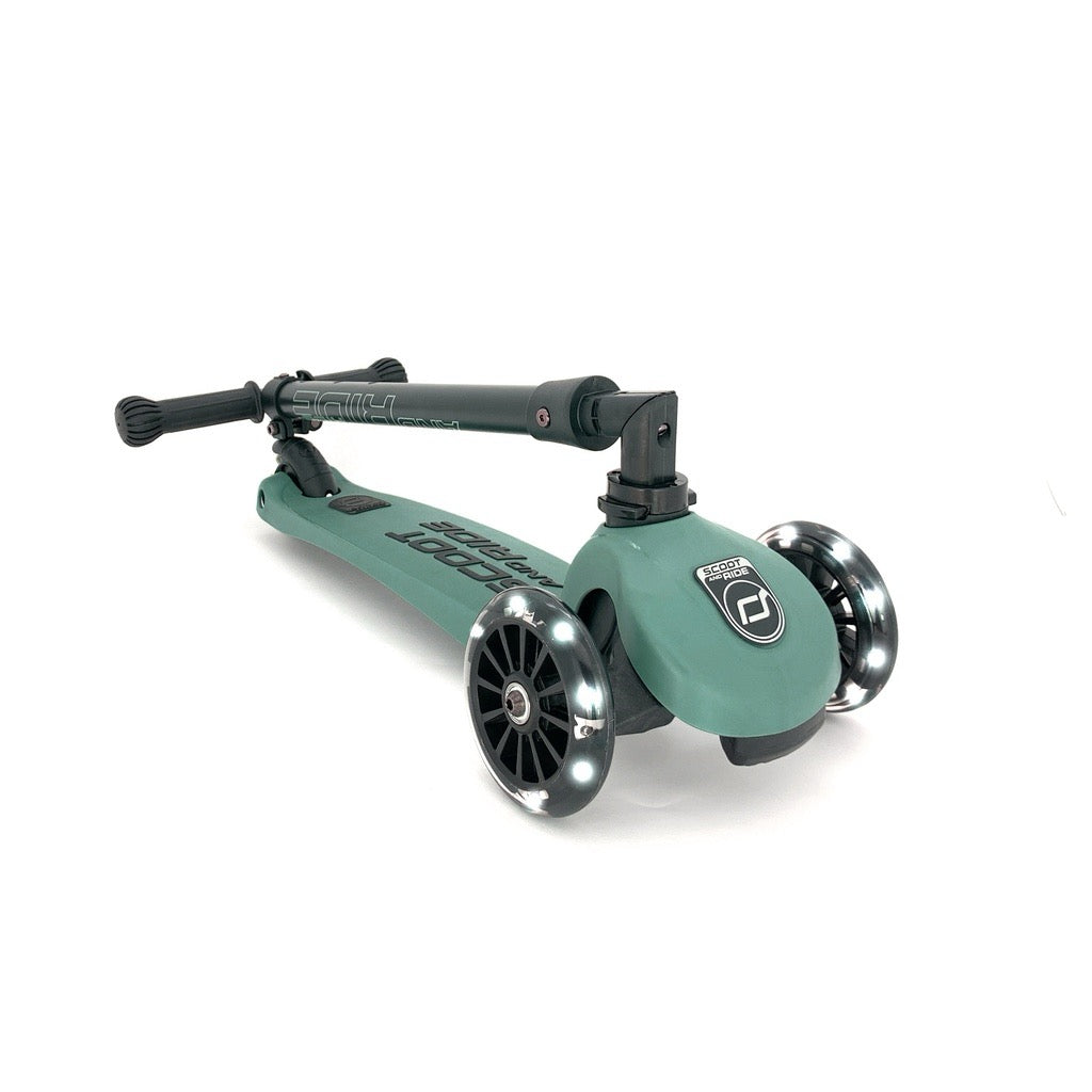 Scoot and Ride - Highwaykick 3 LED (Roller), forest, grün