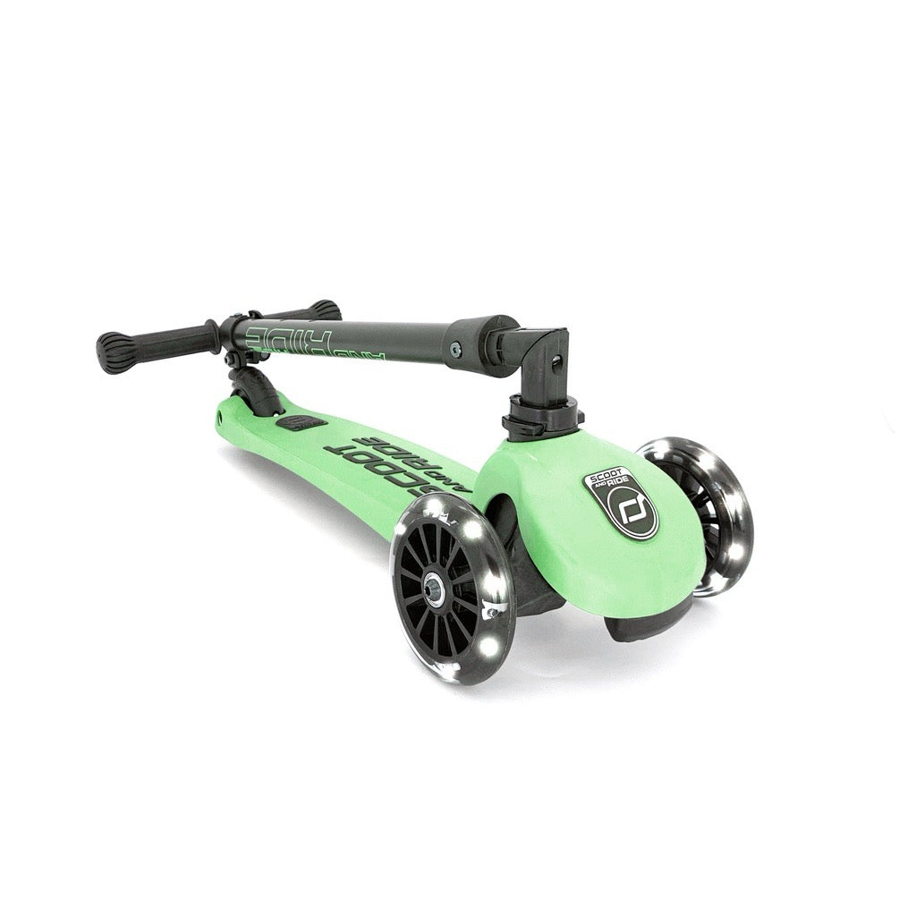 Scoot and Ride - Highwaykick 3 LED (Roller), kiwi, grün