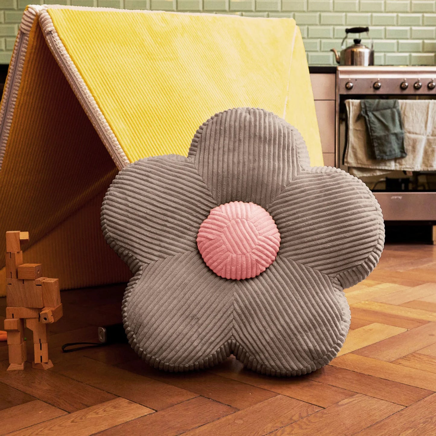 Kooja - Kissen "Flower" - Misty Taupe