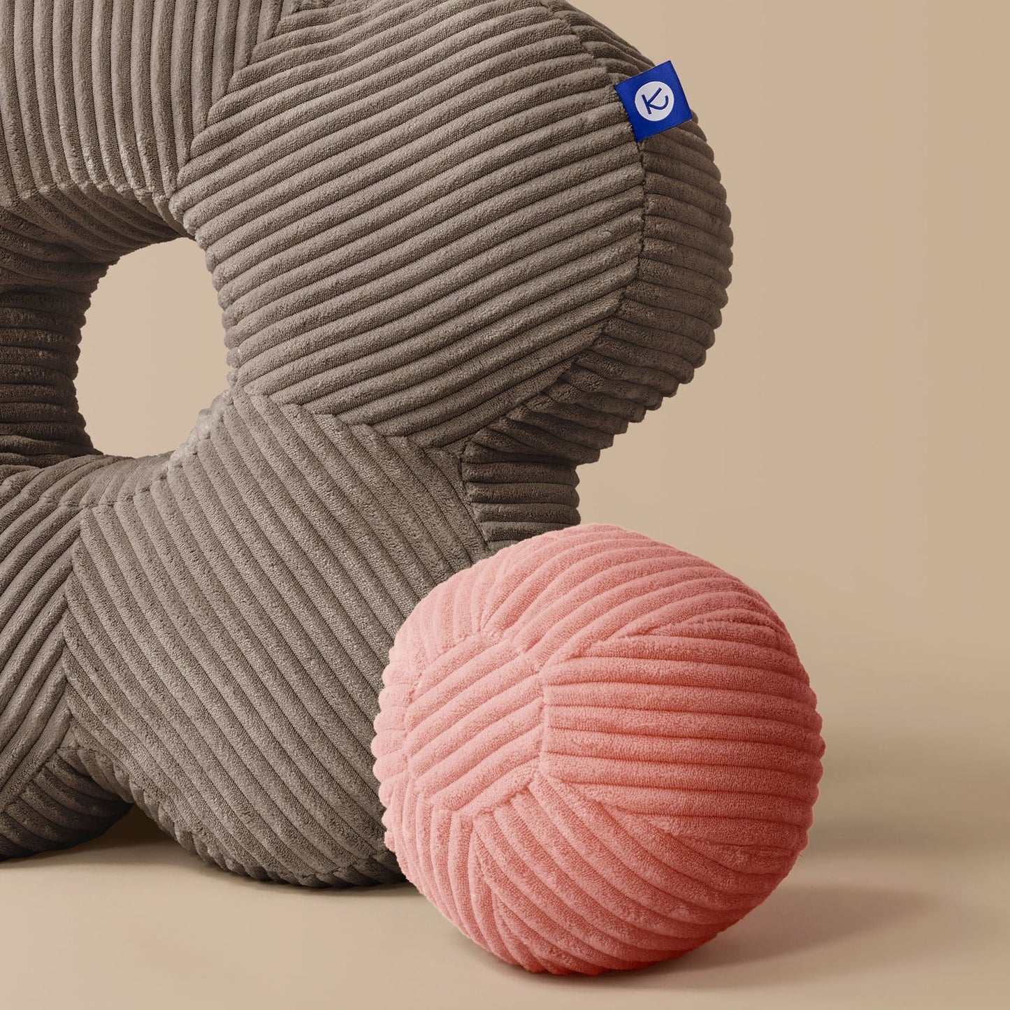 Kooja - Kissen "Flower" - Misty Taupe