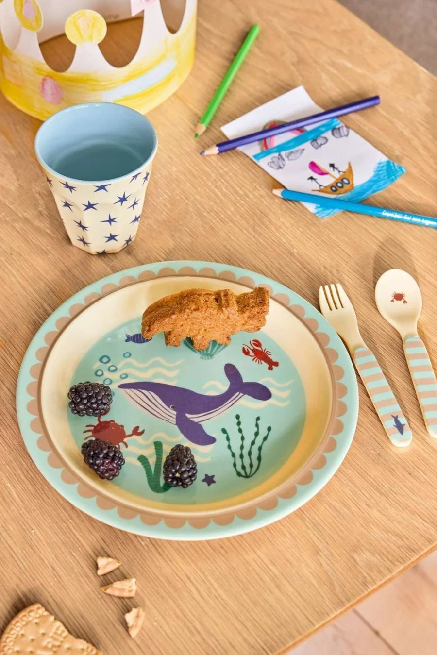Rice Kinderteller - Ocean Wal Print - Blau