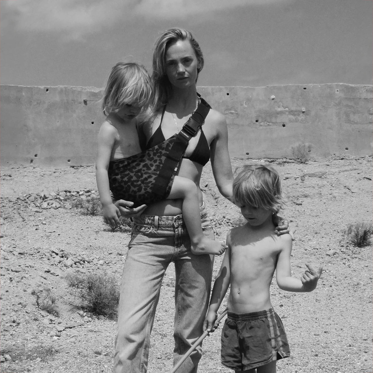 Wildride - Kleinkindtrage Leoparden, Muster grau