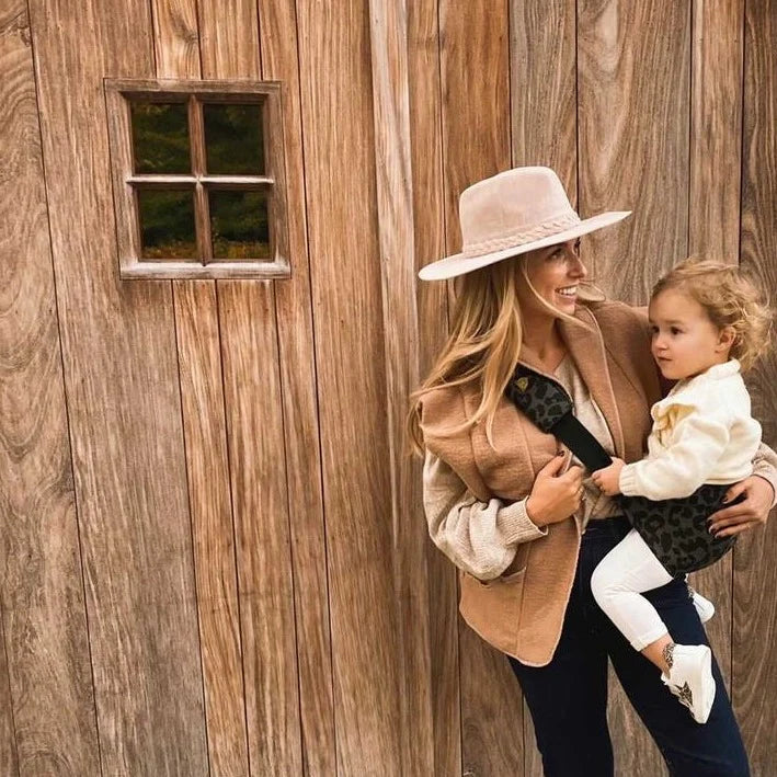 Wildride - Kleinkindtrage Leoparden, Muster grau